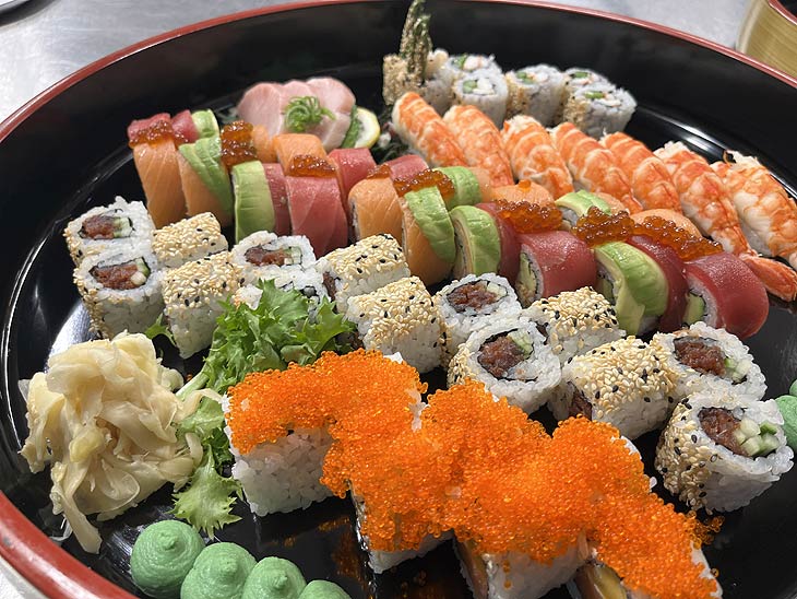 Sushi in allen Variationen @ "La Dolorosa" &"Sushibar" - neues Lokal in München Bogenhausen  (©Foto.Martin Schmitz)